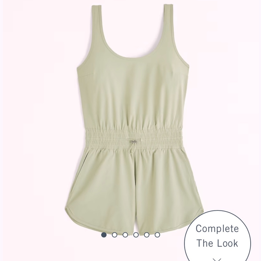 Abercrombie & Fitch new without tags traveler romper size medium